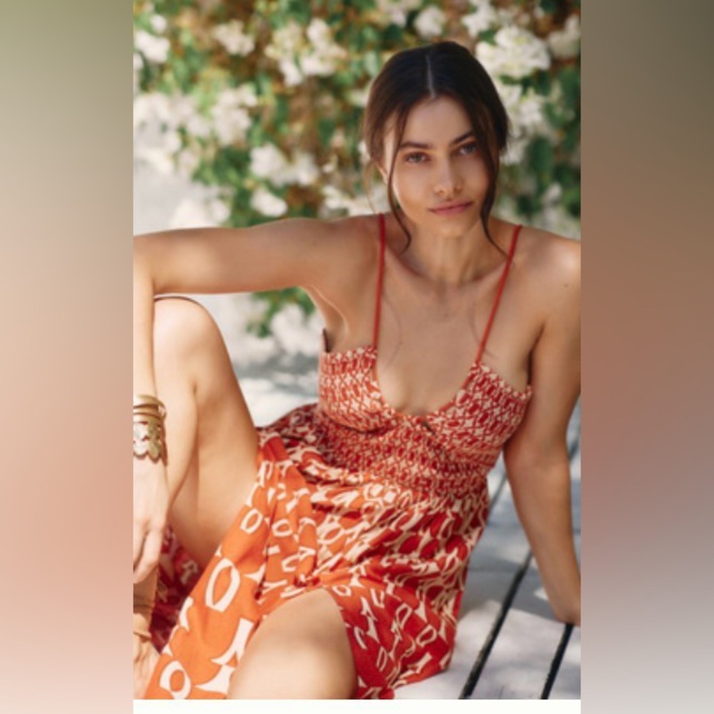 💛 2/$40 Anthropologie Smocked Dress